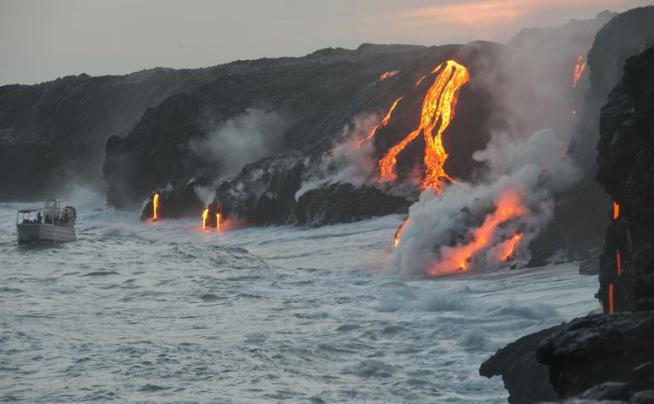 Tourists Returning 'Cursed' Lava Rocks to Hawaii Volcano