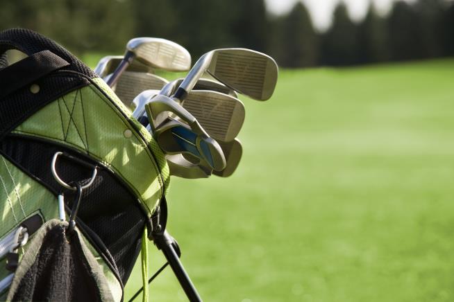 Airline Loses Golfer's Clubs Before US Open Qualifier
