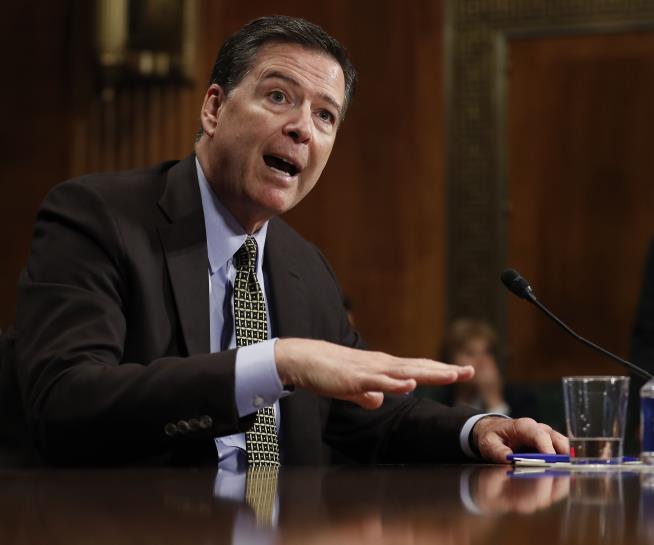 Comey 'Didn't Want to Be Left Alone With Trump'