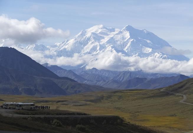 Climber Dies on North America's Highest Peak