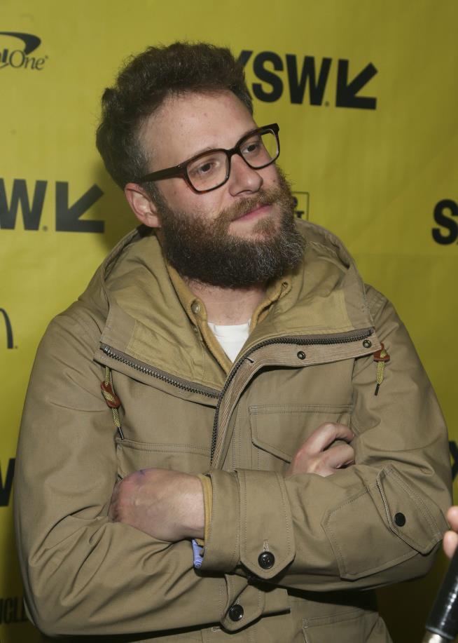 Seth Rogen's Mom Makes Things Awkward for Him on Twitter
