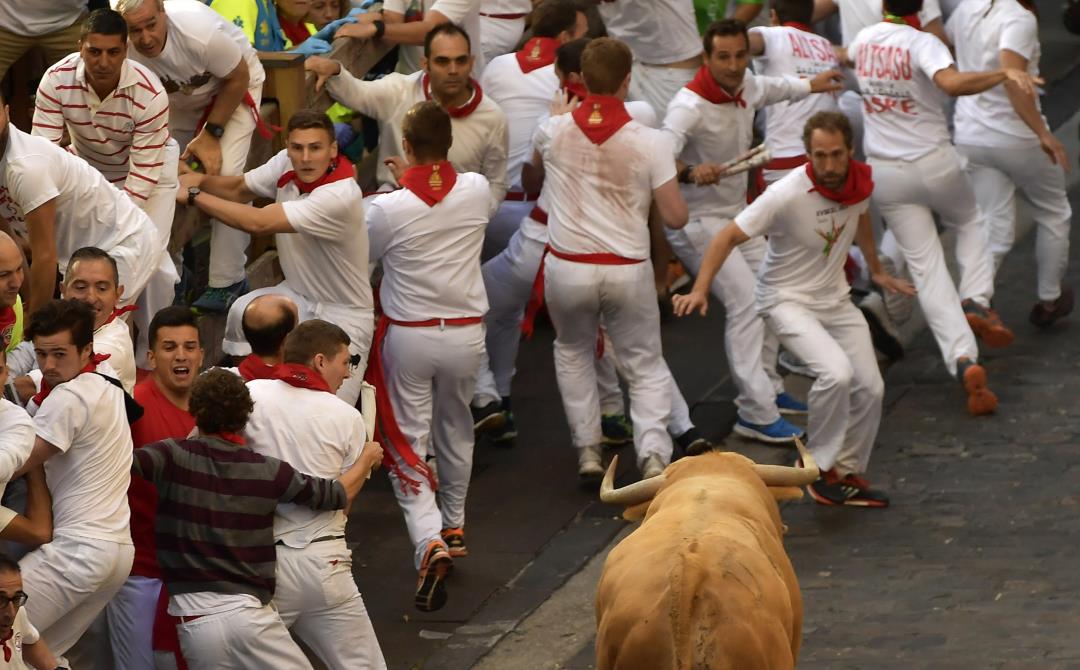 American gored while trying to take selfie with pamplona bull