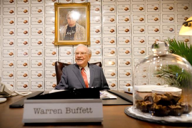 Warren Buffett Just Gave Away $3.2B