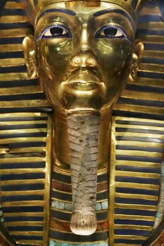 Archaeologists Find Tomb With Possible Ties to King Tut