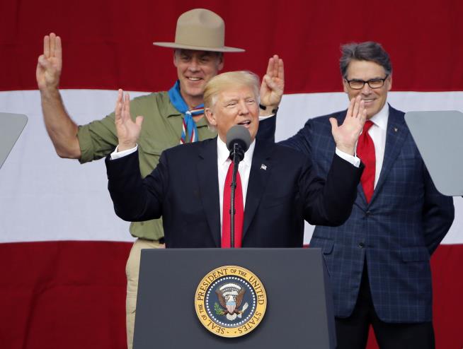 Boy Scouts Apologize After Trump's Speech