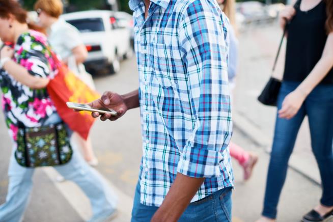 Sorry, Smartphone Zombies: City Bans 'Distracted Walking'