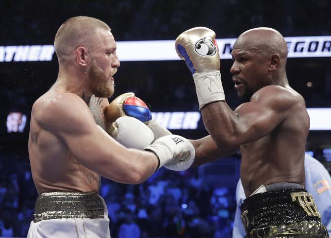 Showtime Sued for Bad Stream of Mayweather-McGregor Fight