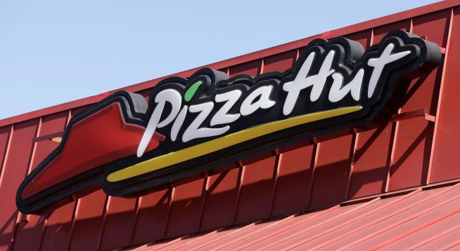 Fla. Pizza Hut Hassled Workers About Missing Work for Irma