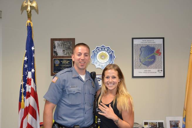 Cop Returns to Highway, Finds Woman's Lost Ring