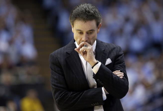 Louisville 'Effectively Fires' Pitino Over Recruiting Scandal
