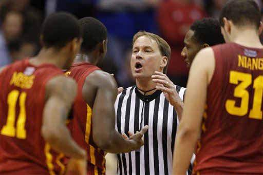 Radio Station Hated This Ref. Now He's Suing