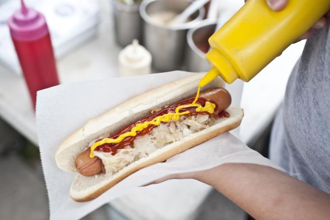 Hypothetical Hot Dogs May Be Bad News for Trump