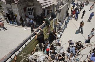 Rockets Hit Israel, Olmert Ends Ceasefire