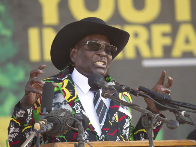 Zimbabwe Military Says Mugabe in Custody