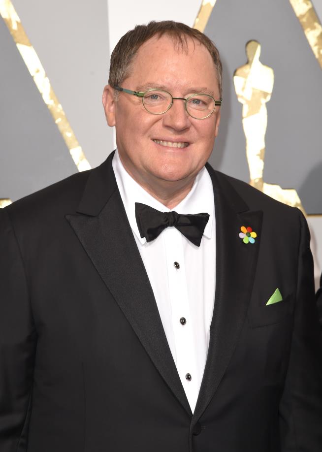 Toy Story Director Lasseter Taking Leave Over 'Missteps'