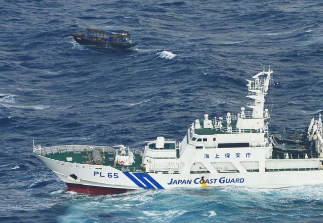 Japan Spots Drifting Boat Carrying 10 North Koreans
