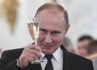 Putin's New Year's Message to Trump Asks for 'Mutual Respect'