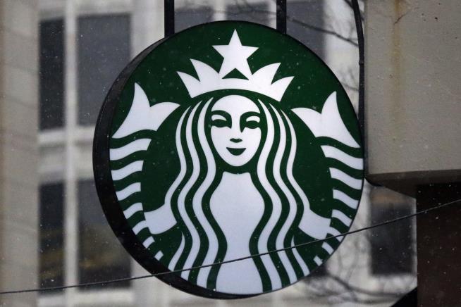 Starbucks Baristas Getting a Raise After Tax Changes