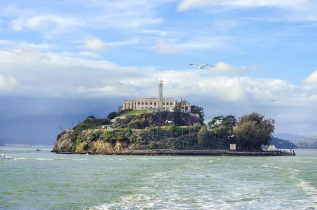 Key to Infamous 1962 Alcatraz Break: Popular Mechanics?