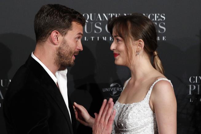 Fifty Shades Shakes Off Lousy Reviews, Wins Weekend