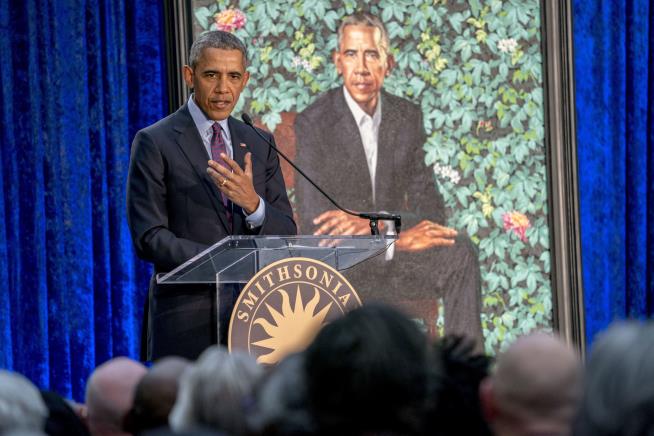Obama on His Newly Unveiled Portrait: 'That's Pretty Sharp'