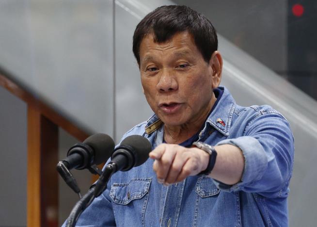 Duterte Boasts of Order to Shoot Women 'in the Vagina'