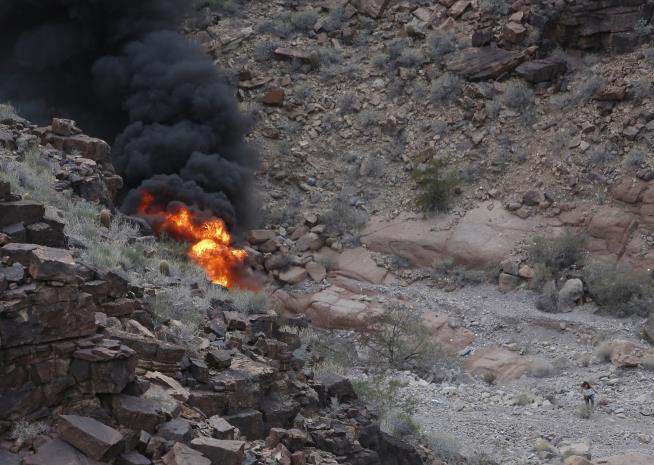 4th Tourist Dies After Grand Canyon Copter Crash