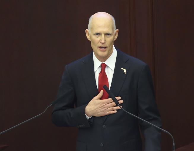 Florida Governor Breaks With NRA on Guns