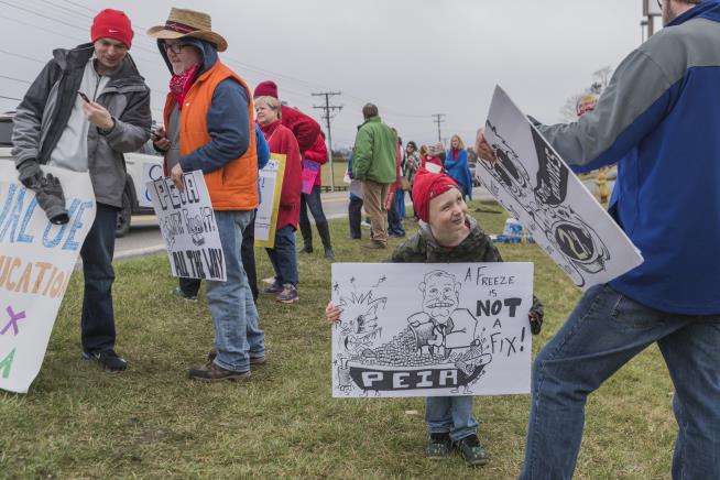 West Virginia Teachers Will End Strike Thursday