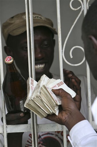 Paper Co. Cuts Off Supply of Zimbabwe's Bank Notes