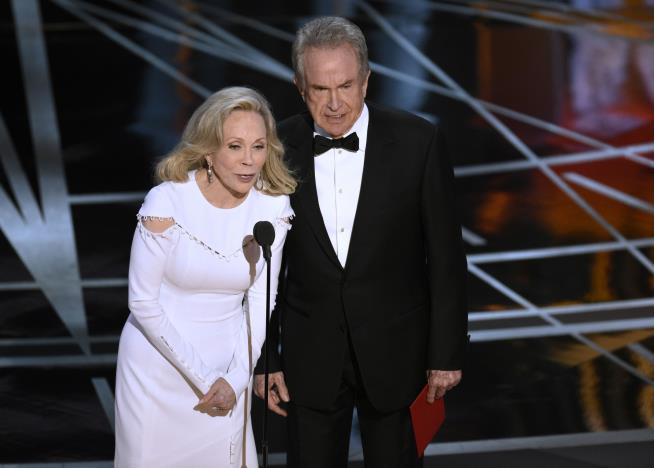 Beatty, Dunaway to Get 2nd Chance at Oscars: Report