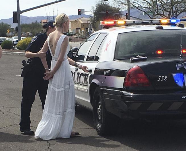 Cops: Impaired Bride Crashed on Way to Wedding