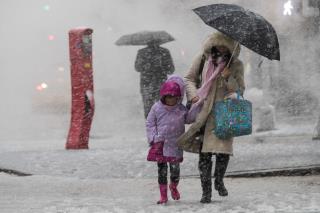 Happy Spring: Storm May Dump Foot of Snow on New York