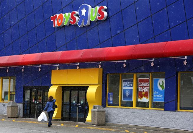 Amazon Might Buy Some Toys R Us Locations