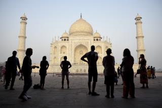 Fed-Up Judge Wants Taj Mahal Cleaned—Quickly