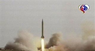 Iran Tests Missile in Gulf in 'Warning' to US