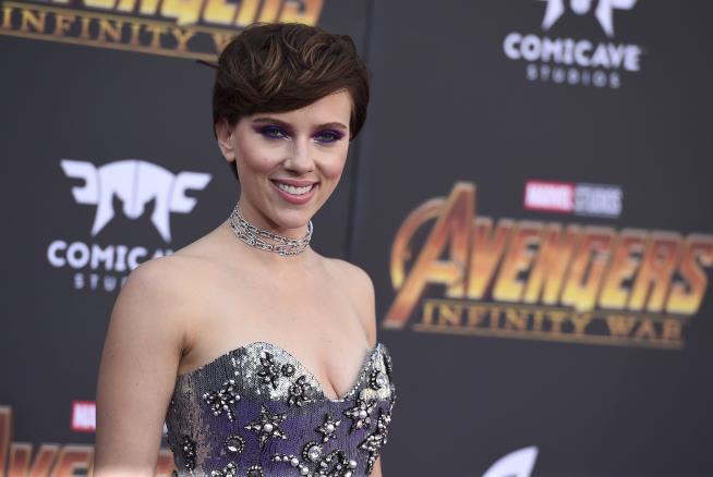 Scarlett Johansson: No, I Did Not Audition to Be Tom Cruise's Girlfriend