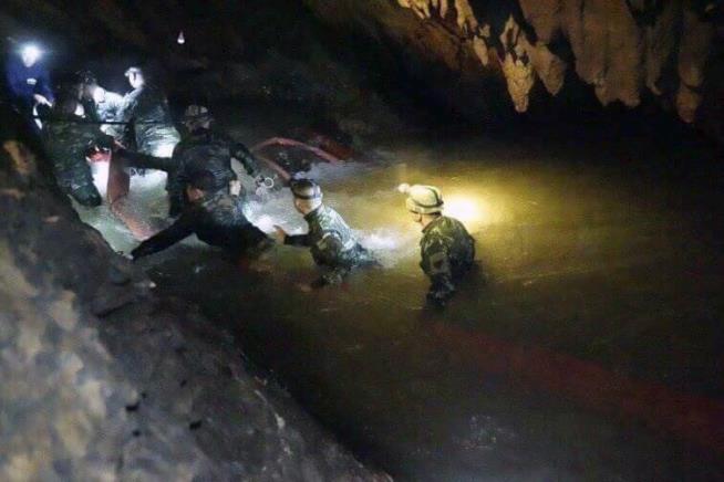 Boys Missing in Thai Cave Found Alive After 9 Days