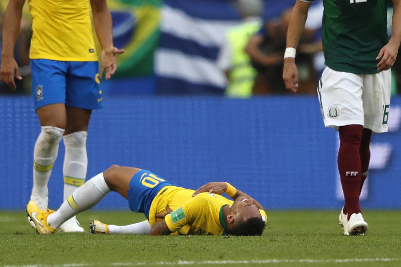 neymar faking