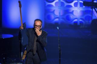 Elvis Costello Reveals 'Aggressive' Cancer
