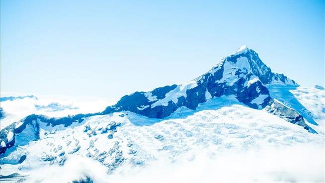 Texas Company Learned Man Was Stuck on This NZ Mountain