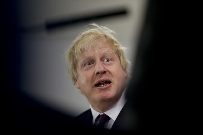 Boris Johnson Facing Probe Over Burka Comments
