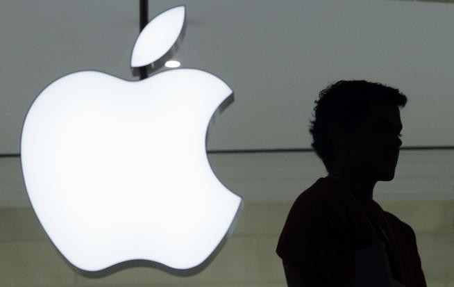 Silicon Valley Swap: Apple Gets Back Top Engineer From Tesla