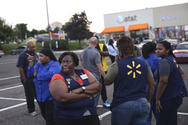 6 Injured in Walmart Checkout Line Shooting
