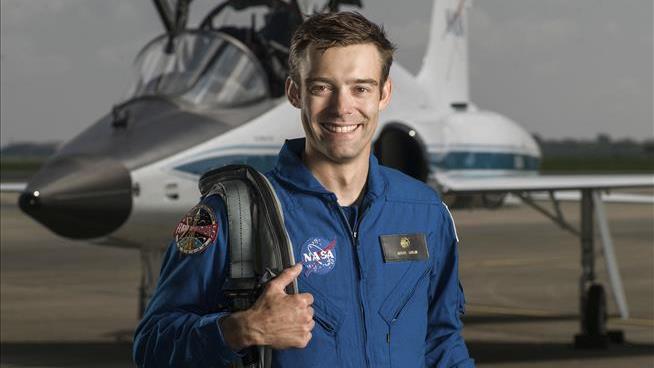 For First Time in Decades, Astronaut Quits During Training