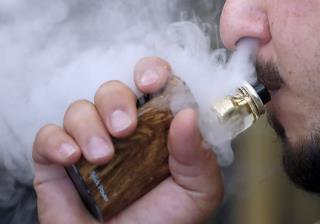 FDA May Ban Sales of Flavored E-Cigs If Makers Don't Comply