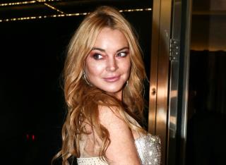 Lindsay Lohan Gets 'Punched' in Odd Video