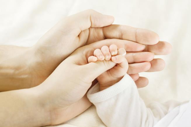 40% of US Births Now Happen Outside Wedlock