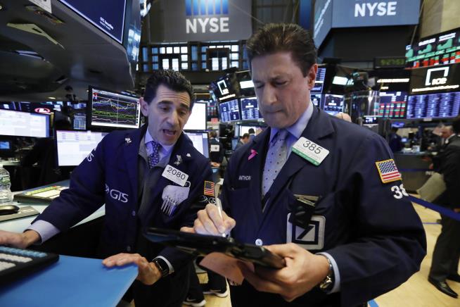 Stocks Plunge, Erasing Gains for the Year