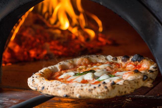 Science Solves How to Make Great Pizza at Home